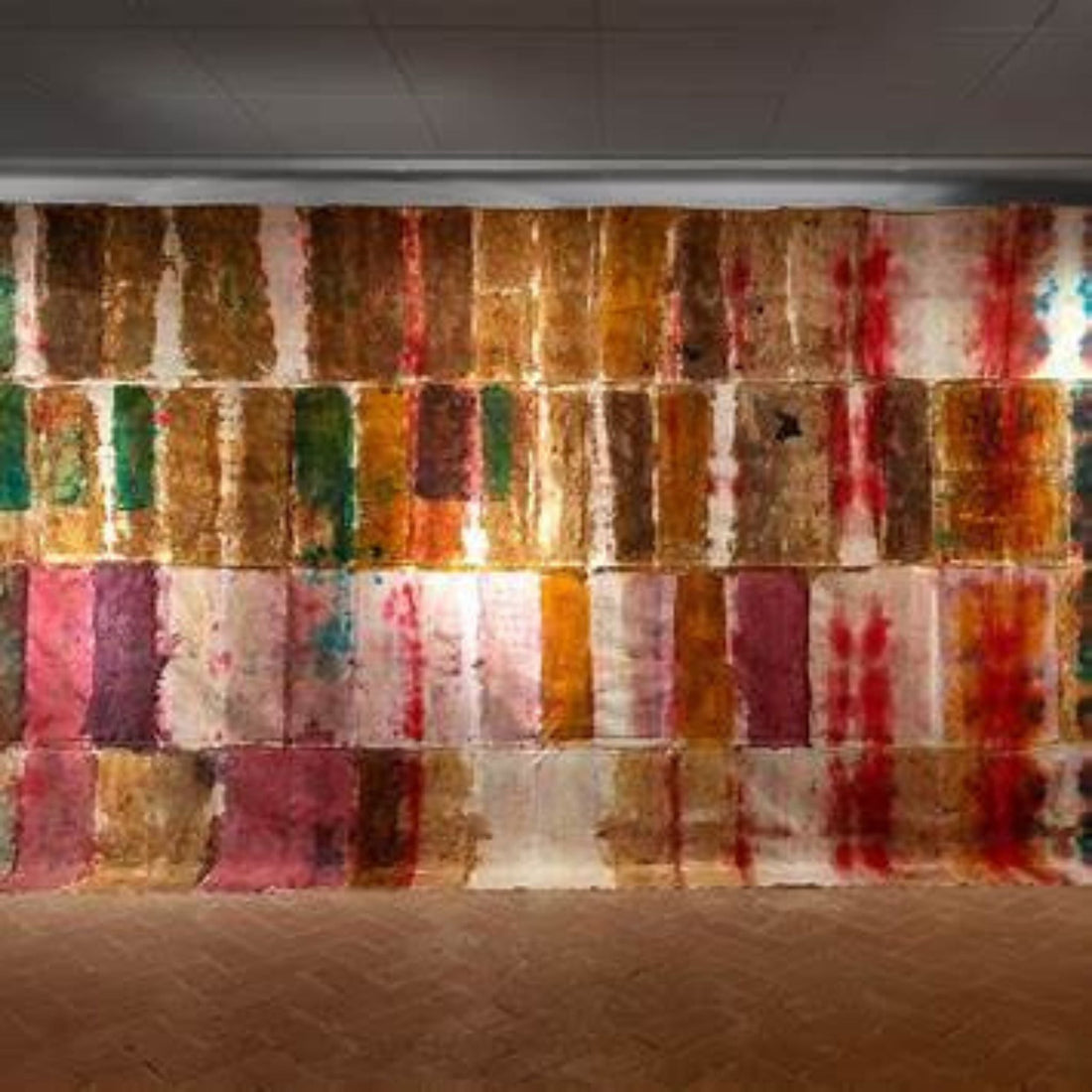 Allestimento della mostra “Renata Boero. Teleri” ai Musei Civici Palazzo Buonaccorsi di Macerata (2025), presentata da Galleria Antonio Damiani