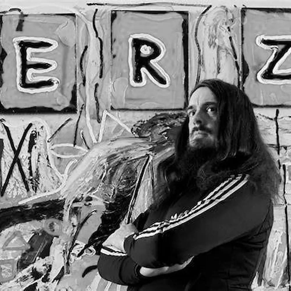 Jonathan Meese  pittore, scultore, artista performativo tedesco. In Galleria Antonio Damiani.