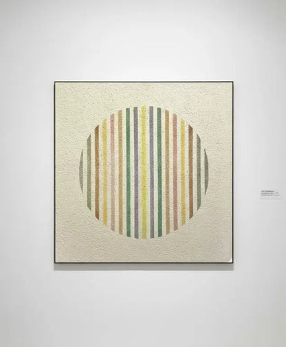 "Grammature di colore" del 1976 è un'opera esemplare del percorso artistico di Elio Marchegiani, che si inserisce nel suo celebre ciclo delle "Grammature di Colore". Marchegiani, figura centrale nell'arte concettuale e analitica italiana, indaga in quest'opera la materia pittorica e la percezione visiva attraverso un approccio rigoroso e quasi scientifico.