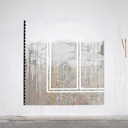 Opera "In altra pelle" (2023) di Luca Coser. Acrilico su lino, 150x100 cm. Riflessione su identità e fragilità. Disponibile in Galleria.