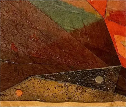 Dettaglio della superficie polimaterica in sughero dell’opera “Meteorite”, evidenza della ricerca plastica e della tensione materica tipica della produzione di Roberto Crippa negli anni Settanta.