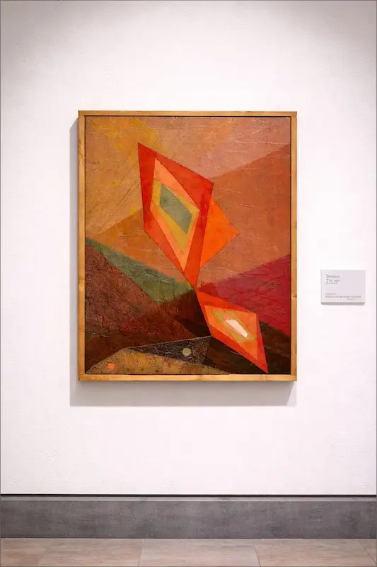 L’opera “Meteorite” di Roberto Crippa in contesto espositivo. Lavoro pubblicato in catalogo di mostra con l’artista in vita e legato alla Galleria Gissi. Galleria Antonio Damiani.